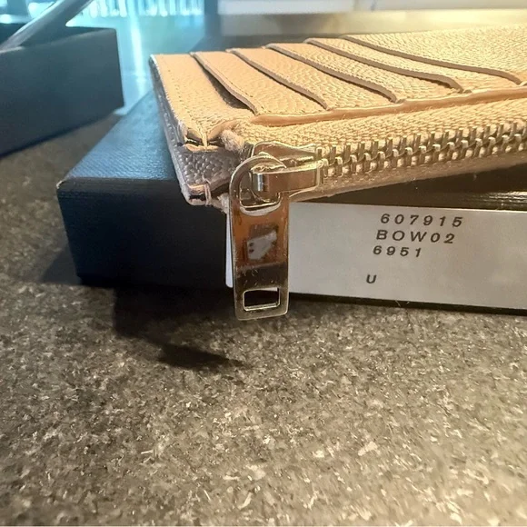 Saint Laurent Zip Card Holder in grain de poudre leather, (pink/silver) - Picture 5 of 15